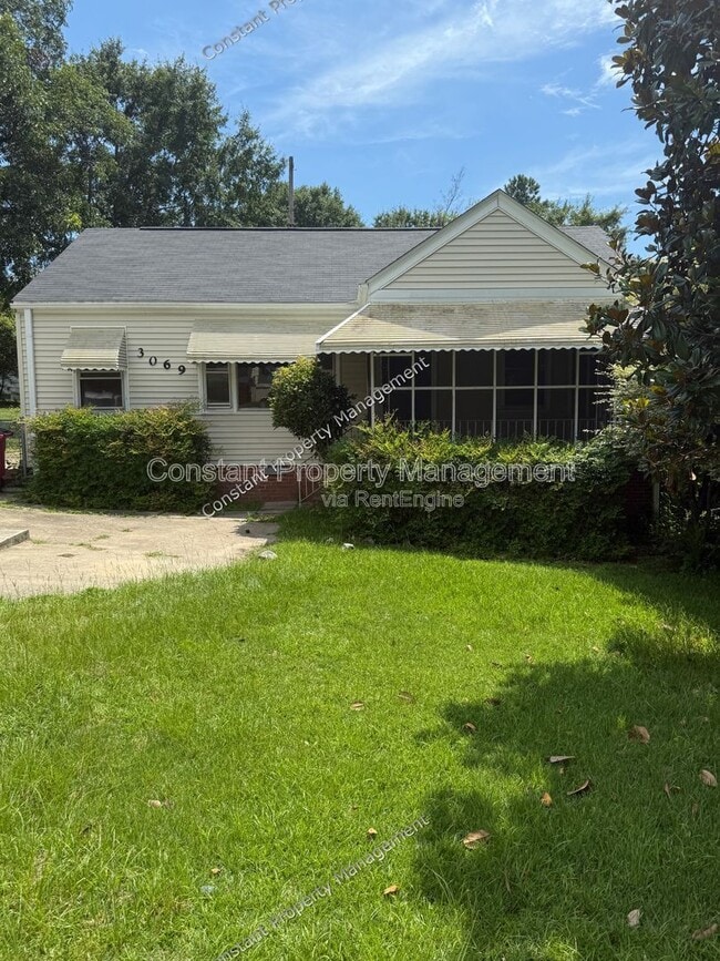 Photo - 3069 Somerset Dr
