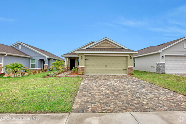 Building Photo - 1025 Canfield Cir Rental