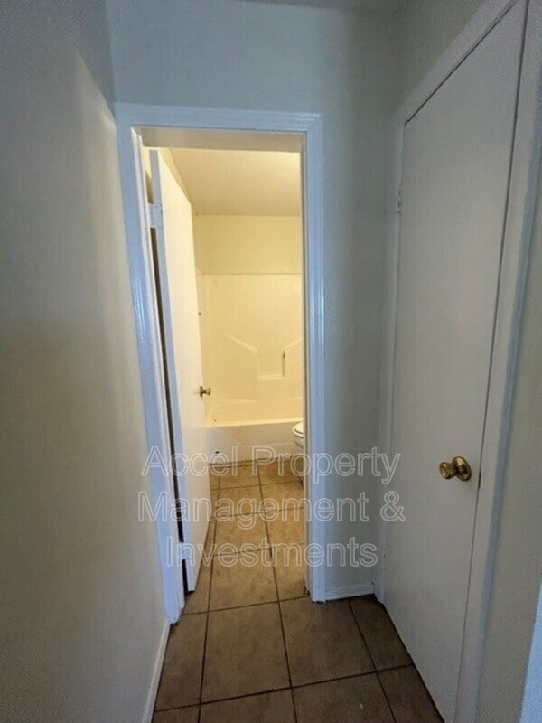 Photo - 2409 Gumwood Ave W Unit #1