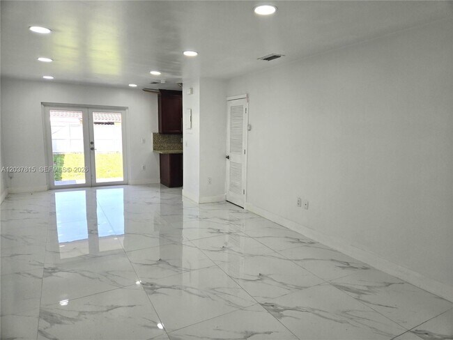 Photo - 13520 SW 64th Ln Unit 13522