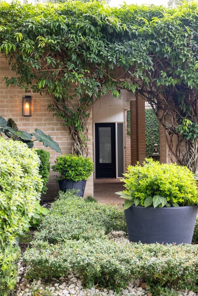 Building Photo - 158 Glynn Way Dr