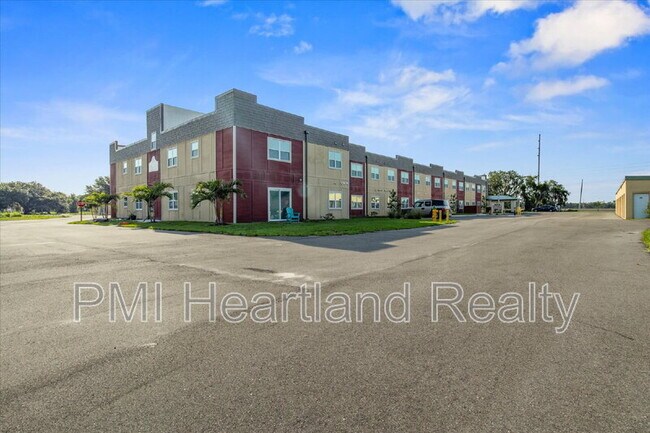 Photo - 260 Spanish Moss Cir Unit 101