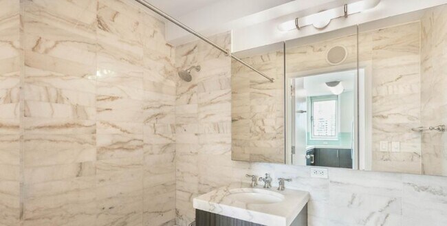 Photo - 3 bedroom in New York NY 10018 Unit 24F