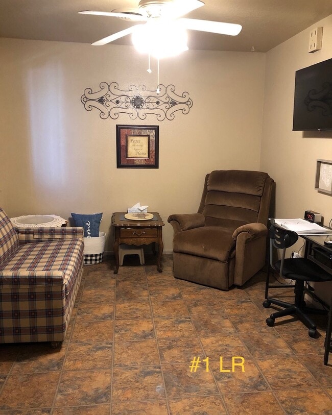 Photo - 450 Stevens Ave Unidad Furnished Pet Friendly