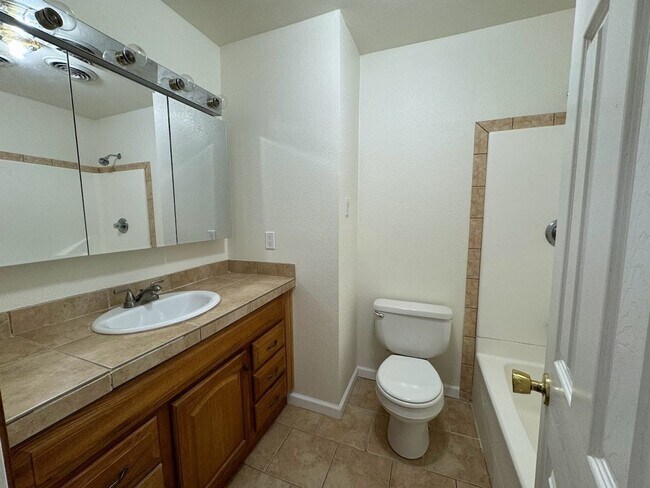 Photo - 2614 Palomar Pl