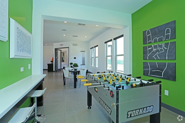 Clubhouse - THE GALLERY APARTMENT HOMES