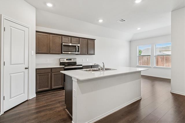 Photo - 809 Glover Dr