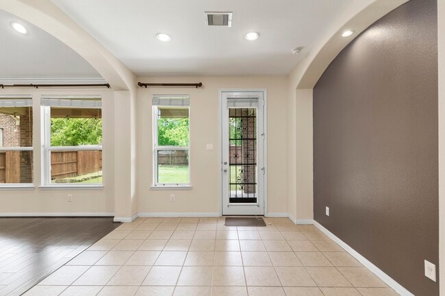 Photo - 5314 Belle Manor Ln