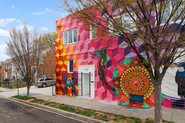 Building Photo - 1730 Trinidad Ave NE Unit #3
