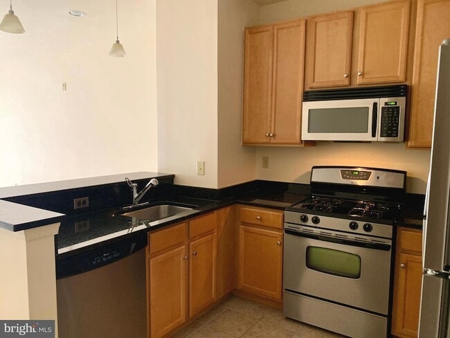 Photo - 2655 Prosperity Ave Unidad 318