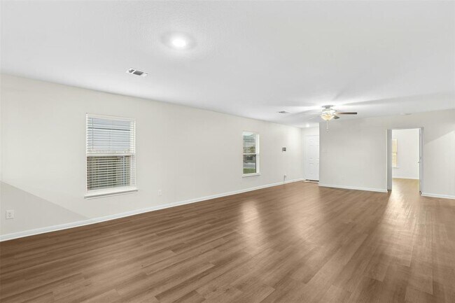 Photo - 16416 Farmhouse Ln