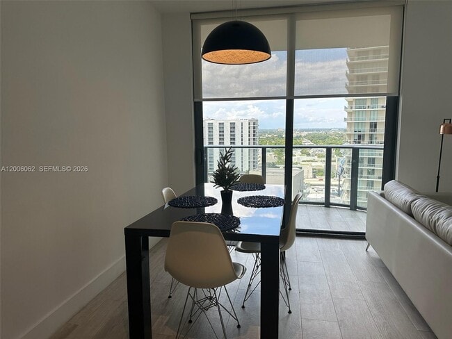 Photo - 121 NE 34th St Unit 1915