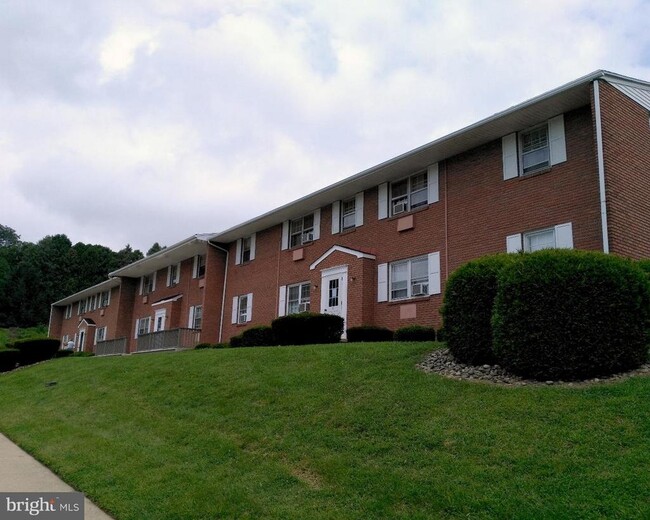 Photo - 22 Orchard Hills Dr Apartment Unit B