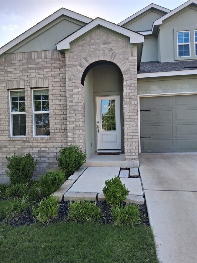 2121 Golden Grain Ln
