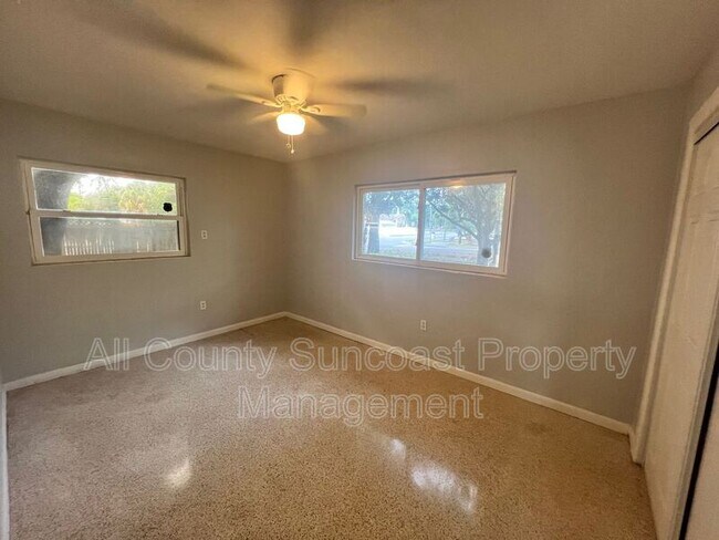 Photo - 15001 Avalon Ave