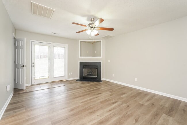 Photo - 1921 Wheatfield Ct