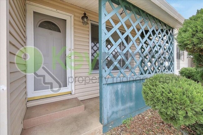 Photo - 4837 Jela Way