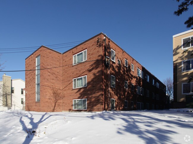 Photo - 319 8th St Se Minneapolis Mn 55414