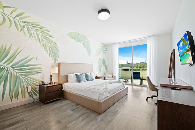 Building Photo - 777 N Ocean Dr Rental