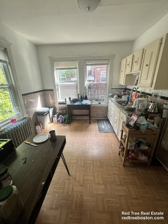 Building Photo - 21 Commonwealth Ter Unit 1