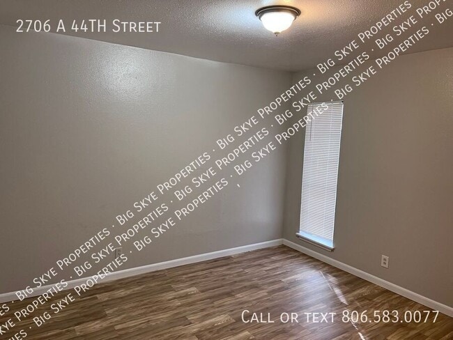 Photo - 2706 44th St