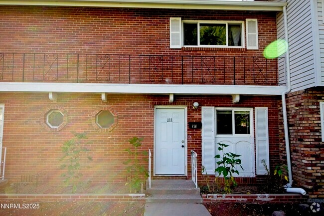 Building Photo - 111 Smithridge Park Rental