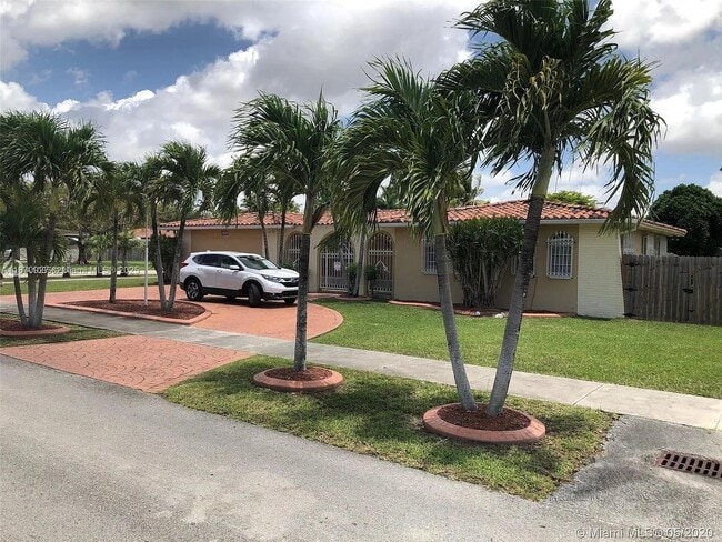 Building Photo - 3401 SW 108th Ave Rental