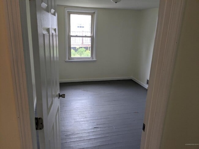 Photo - 896 Stillwater Ave