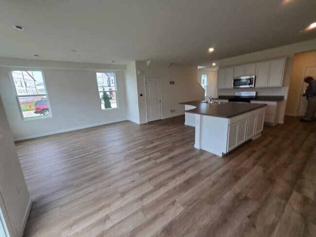 Photo - 5931 Hawkweed Dr Unit 5931