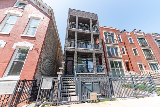 Building Photo - 1420 W Chestnut St Rental