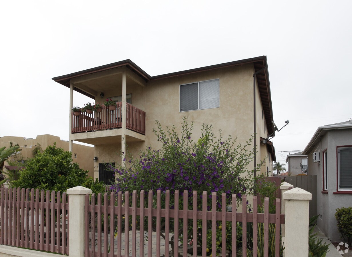 Photo - 4539-4543 Cleveland Ave