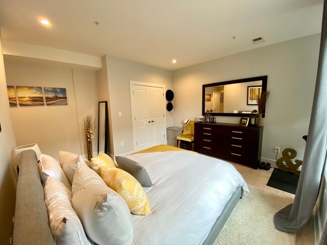 Photo - 2101 11th St NW Unit 301