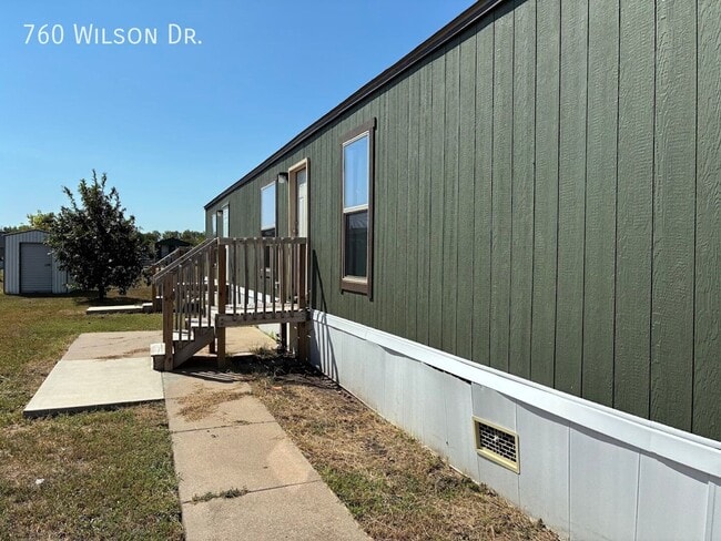 760 Wilson Dr