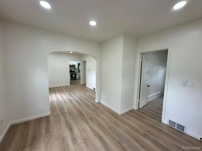 Photo - 1126 Walker St