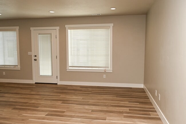 Photo - 2781 W 4140 S