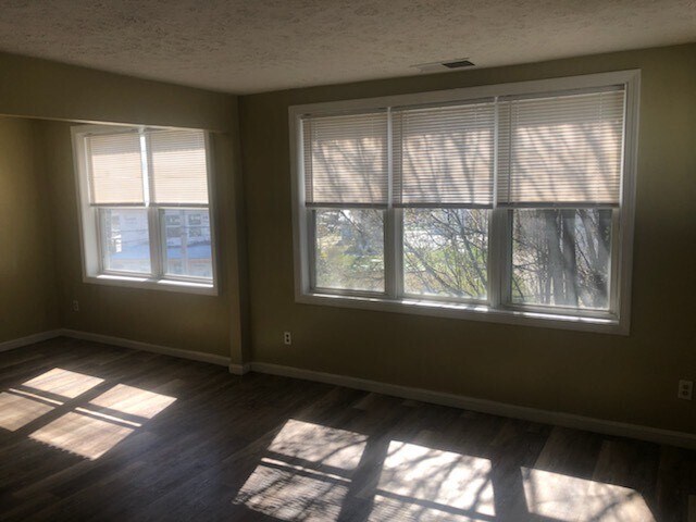 Helena Apartments