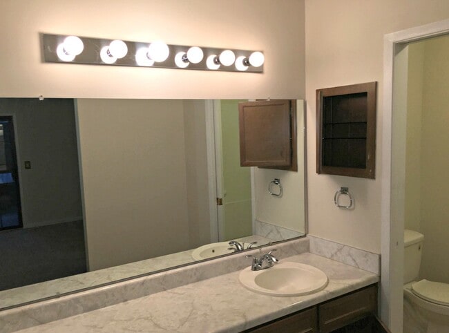 88 4th St