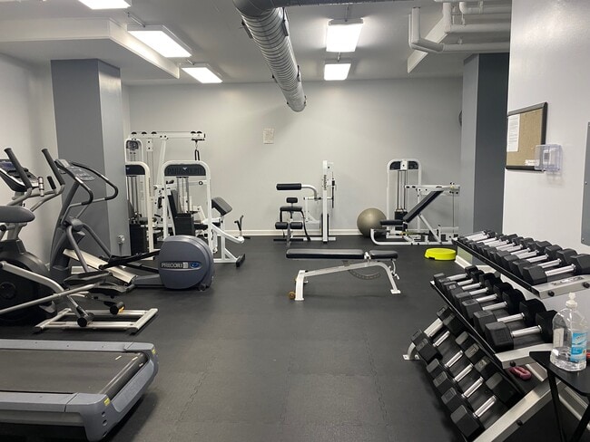Photo - 3125 W Fullerton Ave Unit 305