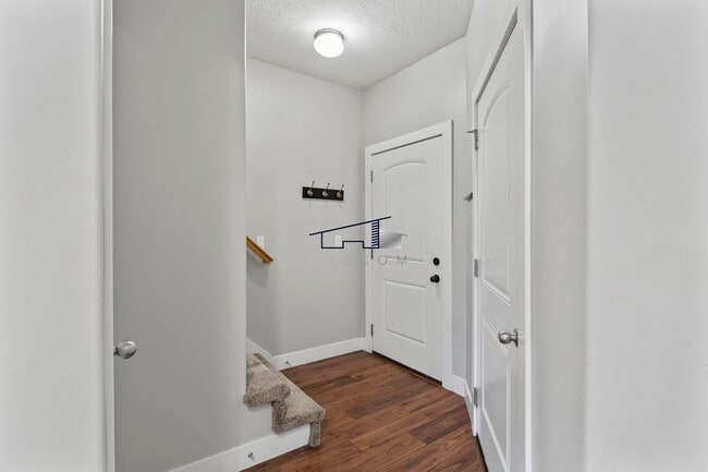 Photo - 2071 Madie Ln