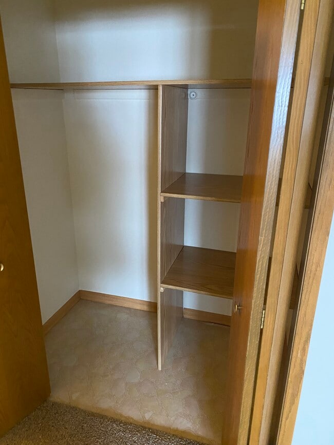 2911 N Ohlman St Unidad 2