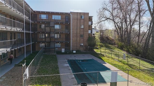Building Photo - 800 W Belleview Ave Unit 509