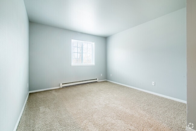 2BR, 2BA - 1092SF