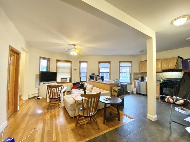 Photo - 45 Orkney Rd Apartments Unit 3
