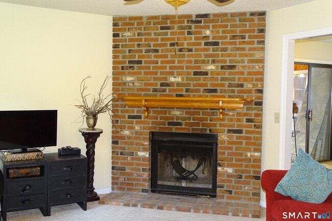 Photo - 124 Village Ln Unit 124