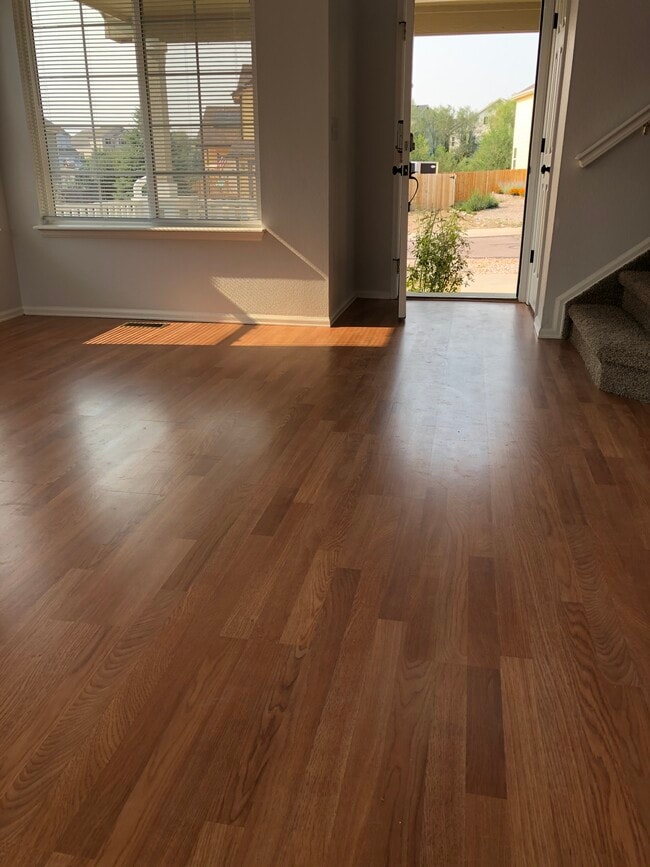 Photo - 955 Winebrook Way