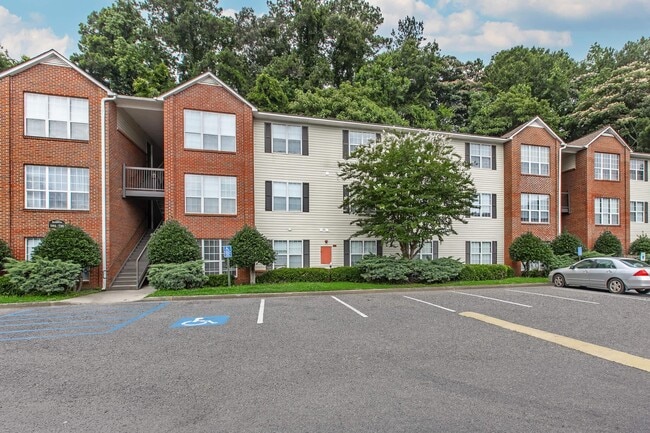Welcome to Riverwood Park Apartments, where modern comfort meets convenience in a serene setting. Enjoy spacious living, lush landscaping, and easy access to local amenities. Take the next step and schedule your tour today!