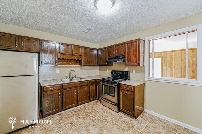 Photo - 225 Bayberry Rd