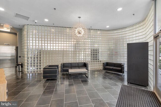 Photo - 603 N American St Unit 704