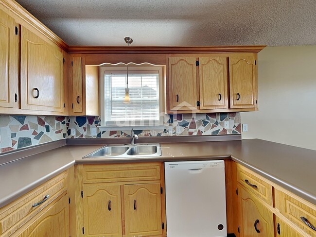 Photo - 3498 Torrington Ln