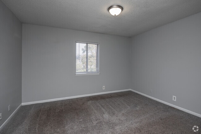 1HAB, 1BA - 700 ft² - Habitación - Rothwood Apartments